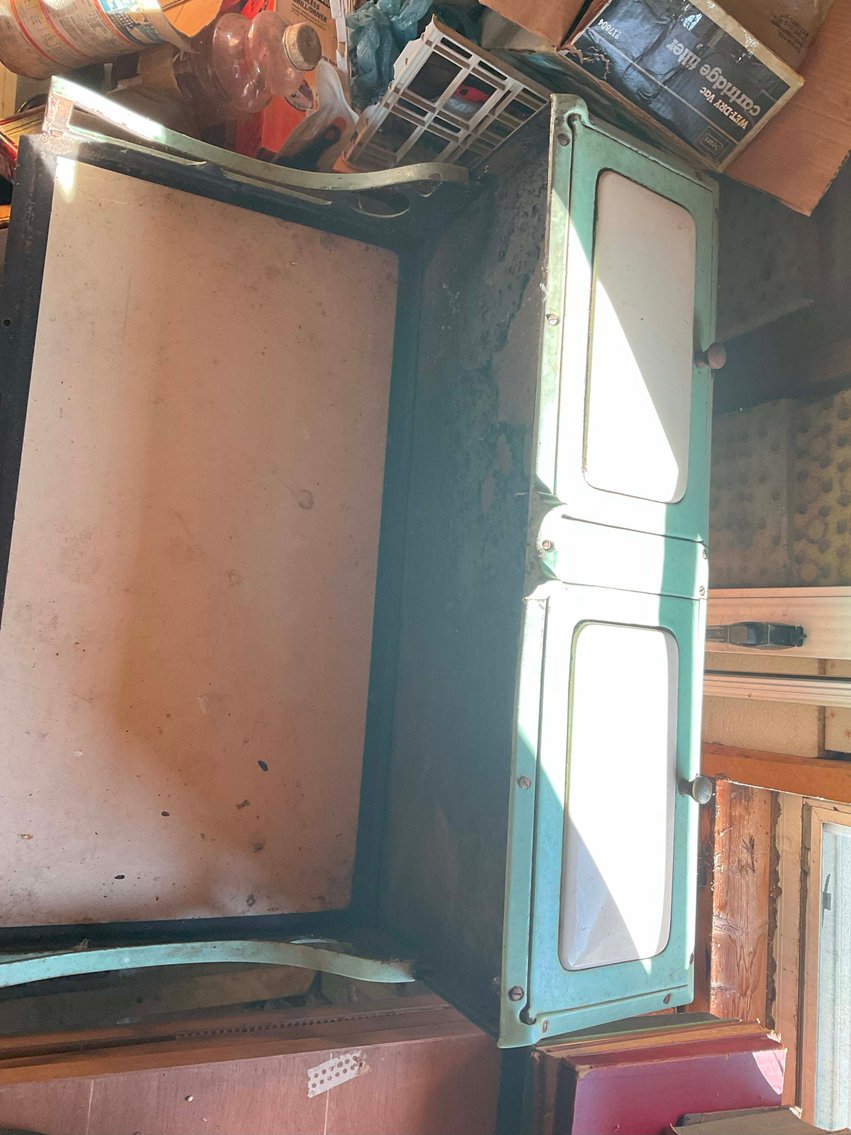 Image for Round 5 of the Huge Collection of Glassware and lots more Selling Absolute in this LIVE Only Auction Event!