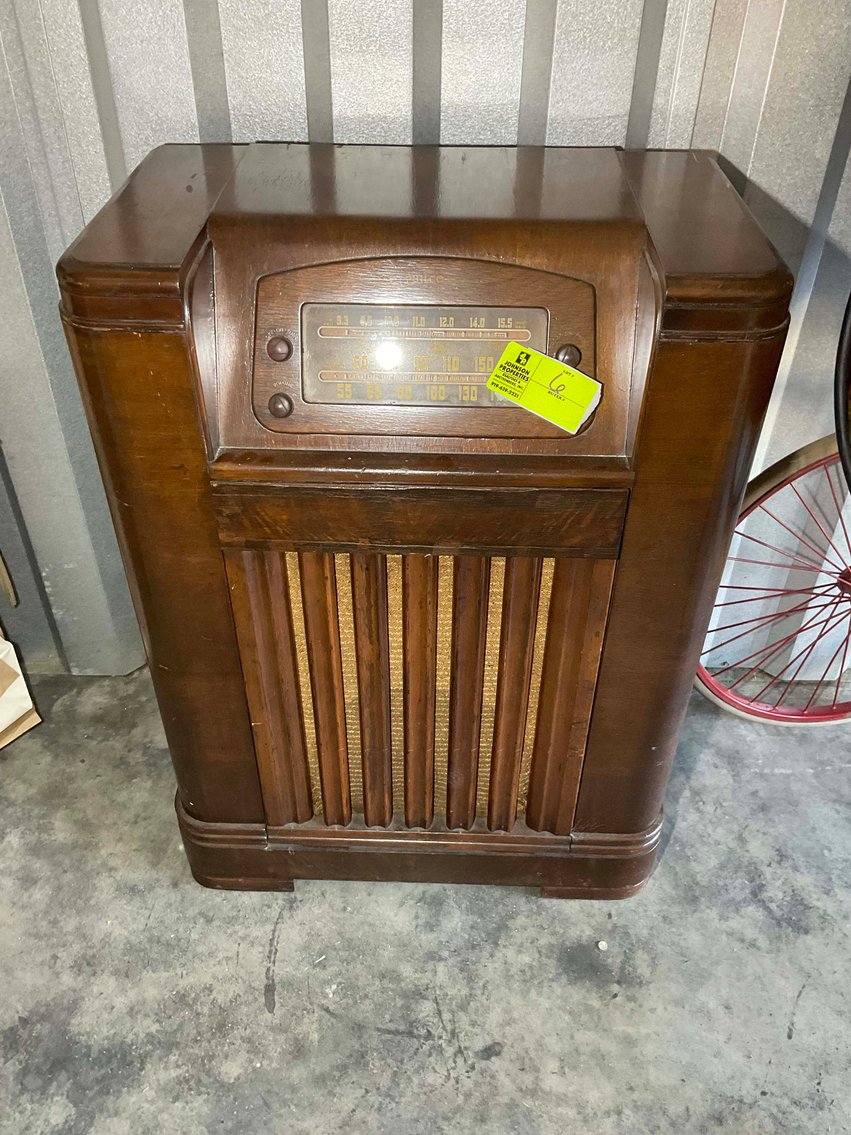 Image for Multi-Consignor Online Only Auction with Duck decoys, Arcade games, Beanie Babies and more!