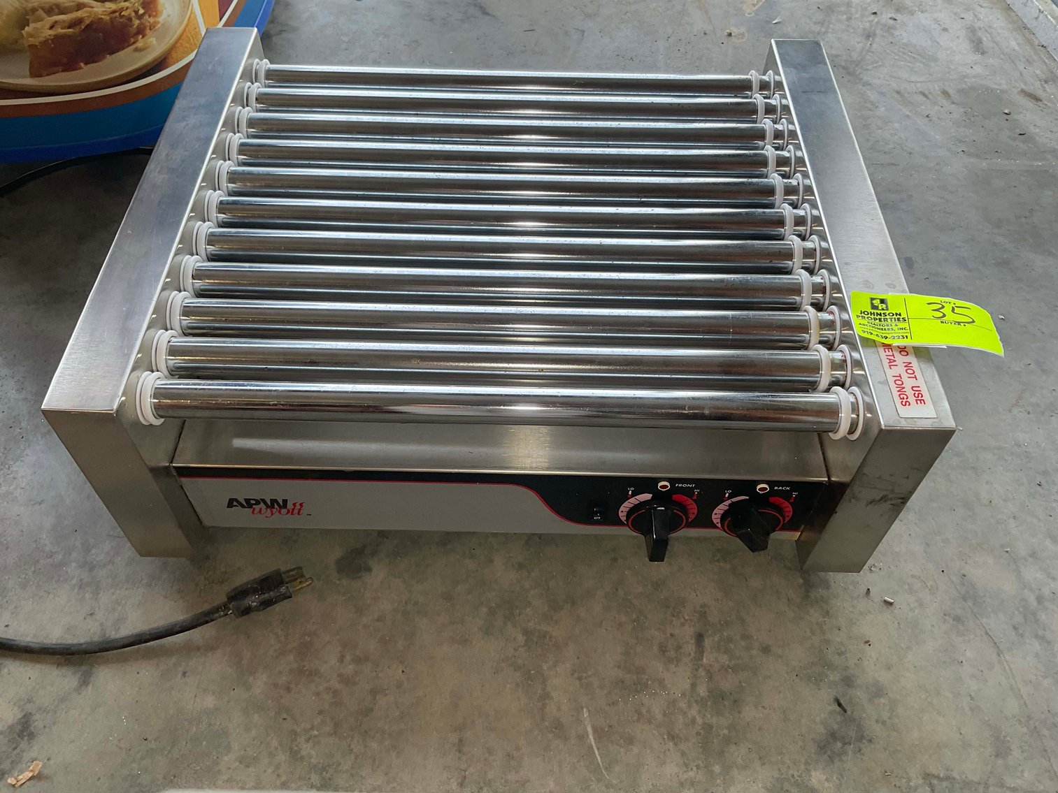 Image for Multi-Consignor Online Only Auction with Duck decoys, Arcade games, Beanie Babies and more!