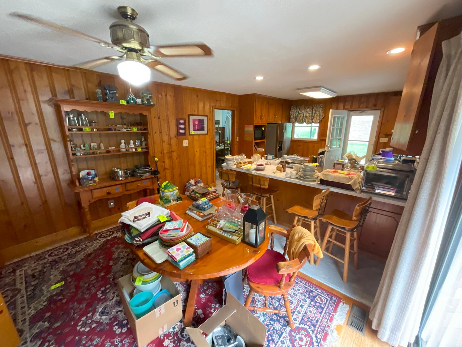 Image for Super Brick Ranch in an established neighborhood with a basement!  SOLD AND CLOSED DUE TO PRE-AUCTION MARKETING!