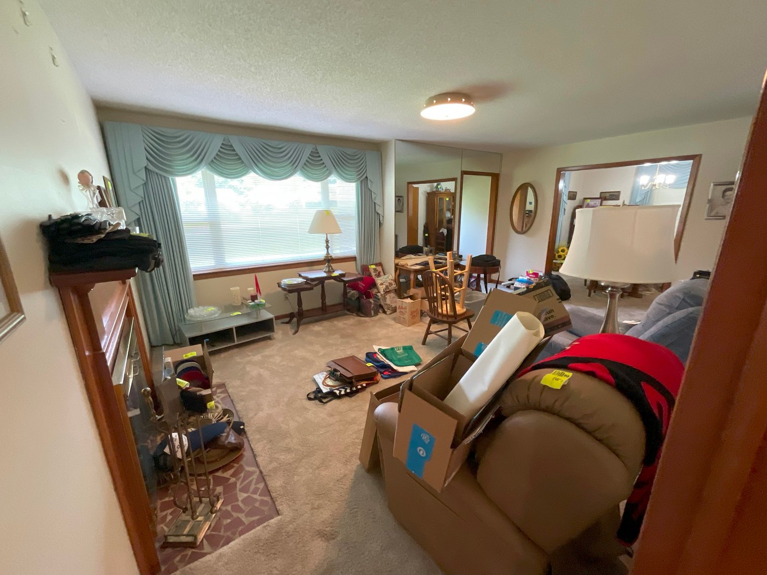 Image for Super Brick Ranch in an established neighborhood with a basement!  SOLD AND CLOSED DUE TO PRE-AUCTION MARKETING!