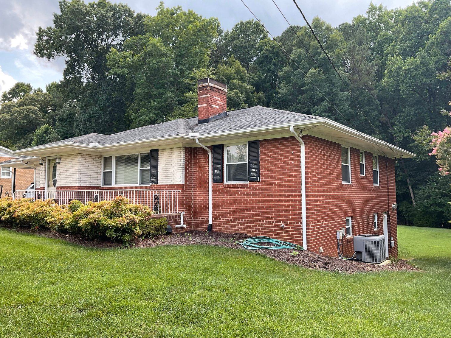 Image for Super Brick Ranch in an established neighborhood with a basement!  SOLD AND CLOSED DUE TO PRE-AUCTION MARKETING!