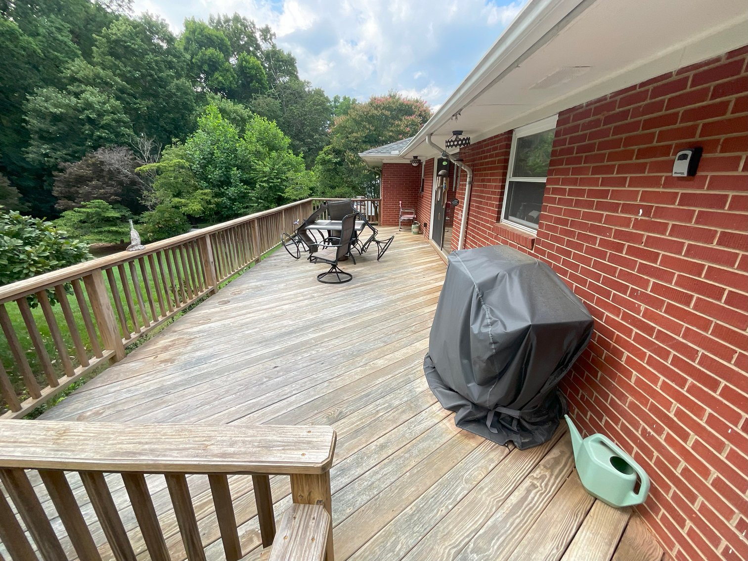 Image for Super Brick Ranch in an established neighborhood with a basement!  SOLD AND CLOSED DUE TO PRE-AUCTION MARKETING!