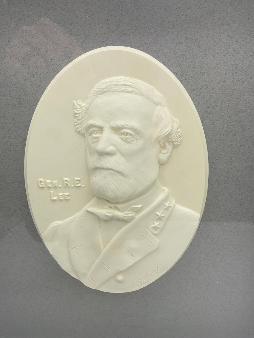 Image for Knives and Ammo Online Only Auction