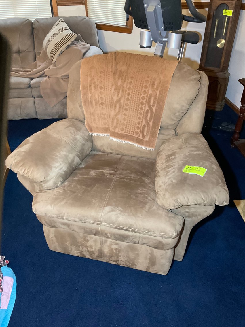 Image for Online Only Personal Property Auction outside of Pembroke!