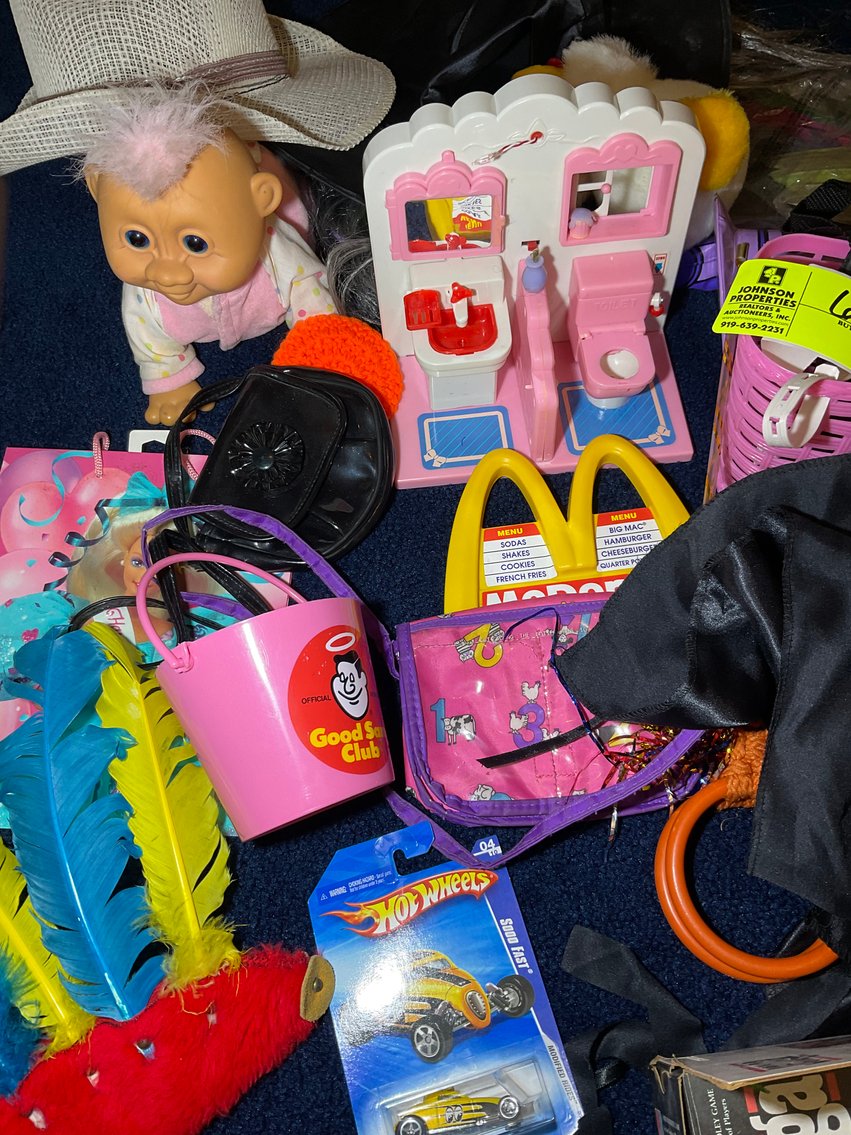 Image for Online Only Personal Property Auction outside of Pembroke!