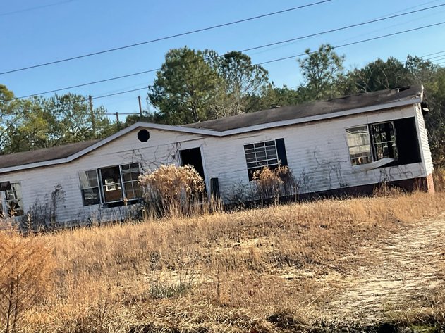 Image for Double wide and 1.33 Acres in this Online/Live/Simulcast Auction!