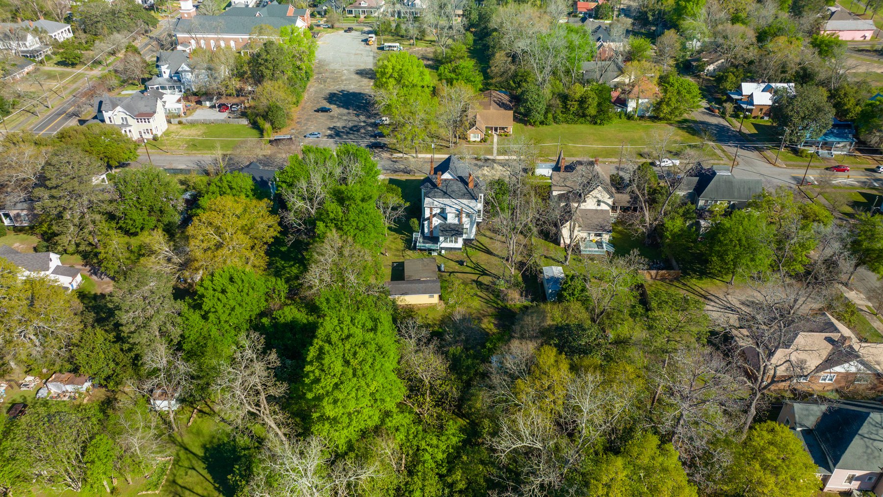 Image for 5 Bedroom / 3 Bathroom Victorian Style Home in Americus, GA