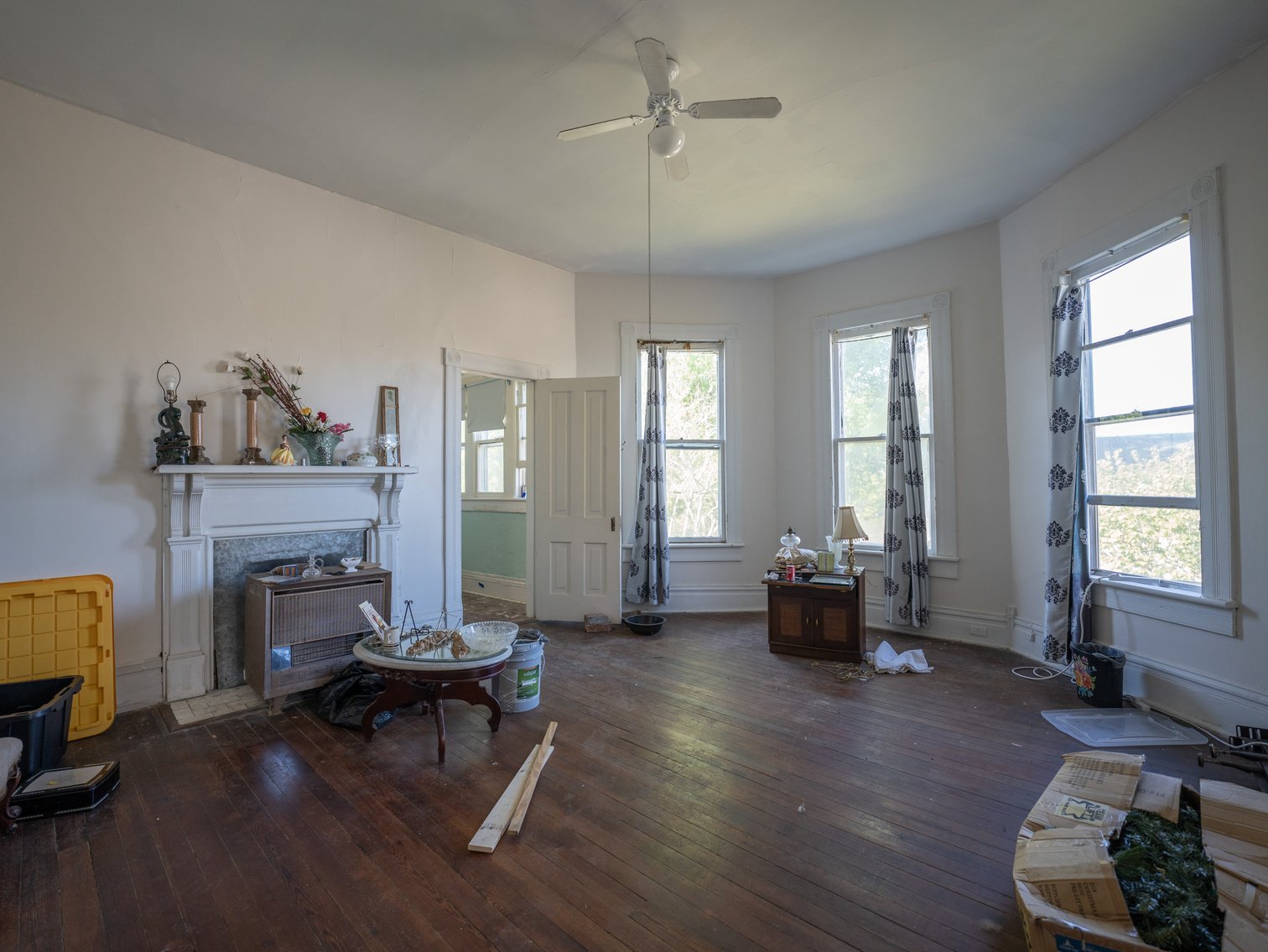 Image for 5 Bedroom / 3 Bathroom Victorian Style Home in Americus, GA