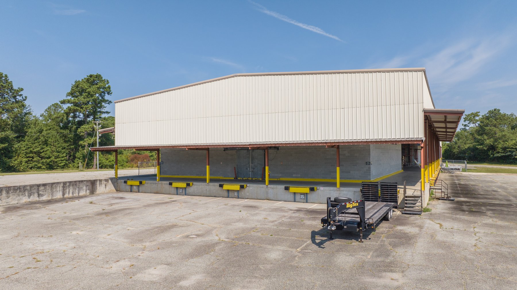 Image for 39,720+/- sq.ft Warehouse Facility with Cold Storage & 5,000+/- sq.ft Enclosed Building on 7.29+/- Acres