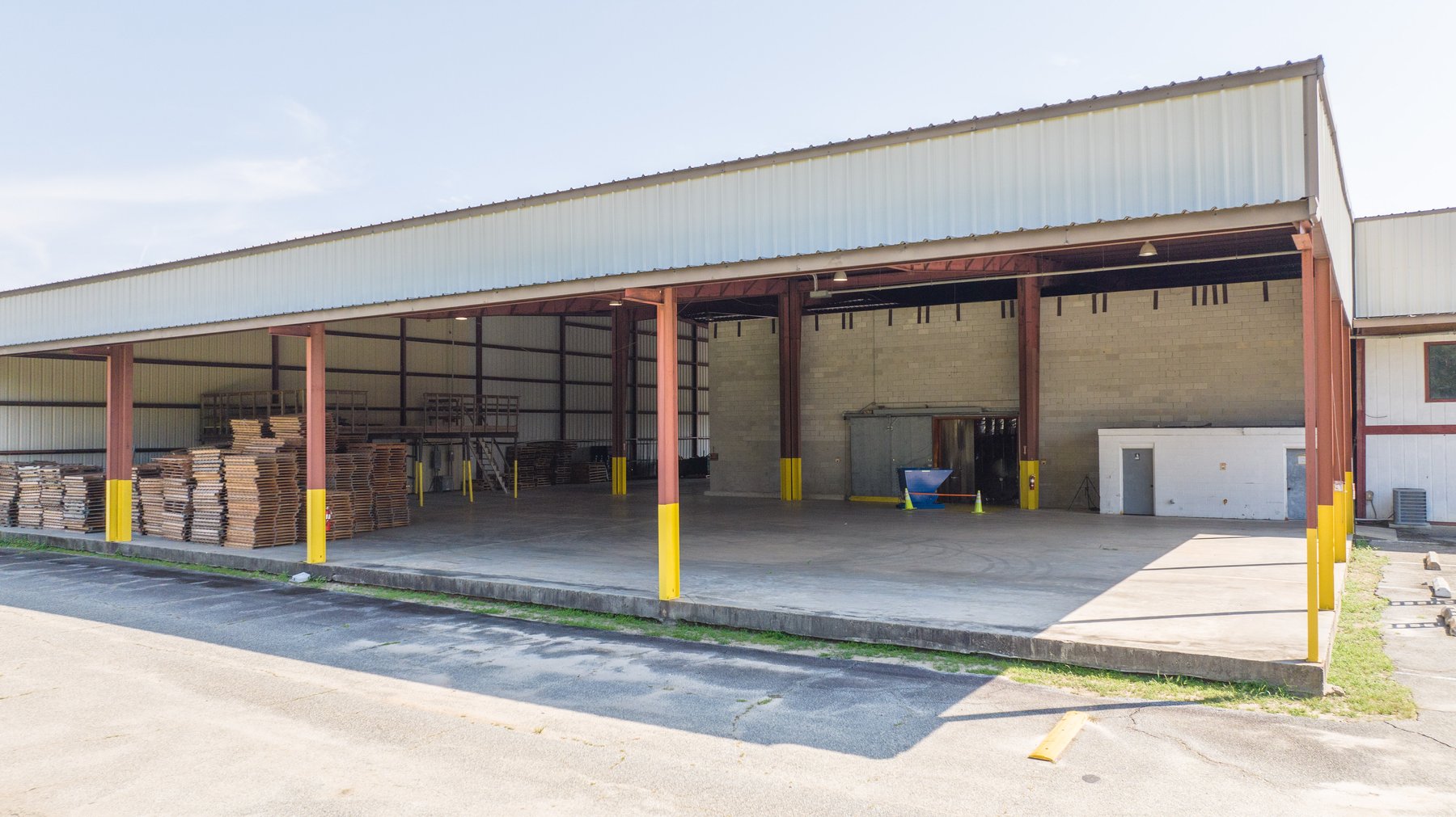 Image for 39,720+/- sq.ft Warehouse Facility with Cold Storage & 5,000+/- sq.ft Enclosed Building on 7.29+/- Acres