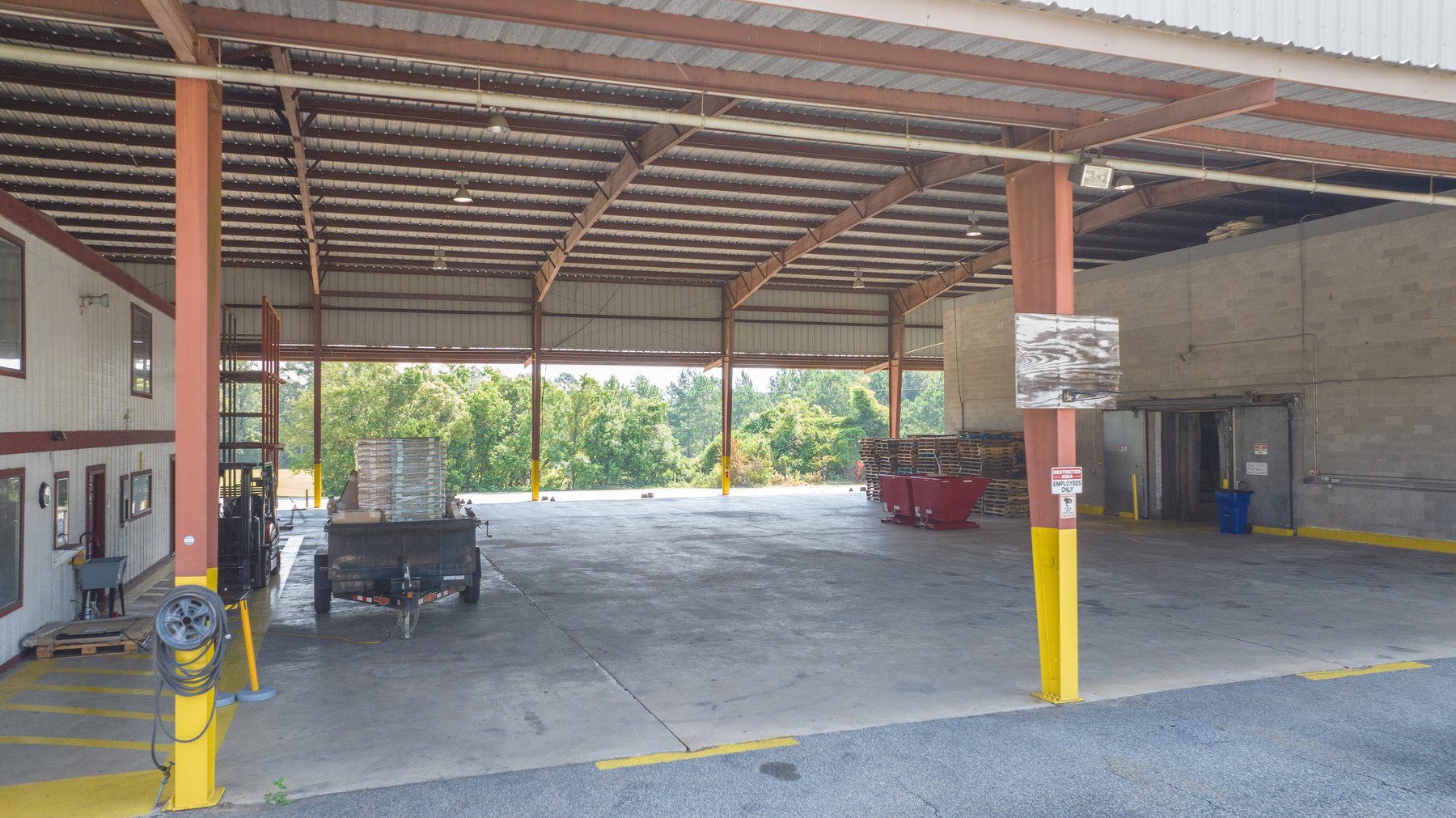 Image for 39,720+/- sq.ft Warehouse Facility with Cold Storage & 5,000+/- sq.ft Enclosed Building on 7.29+/- Acres