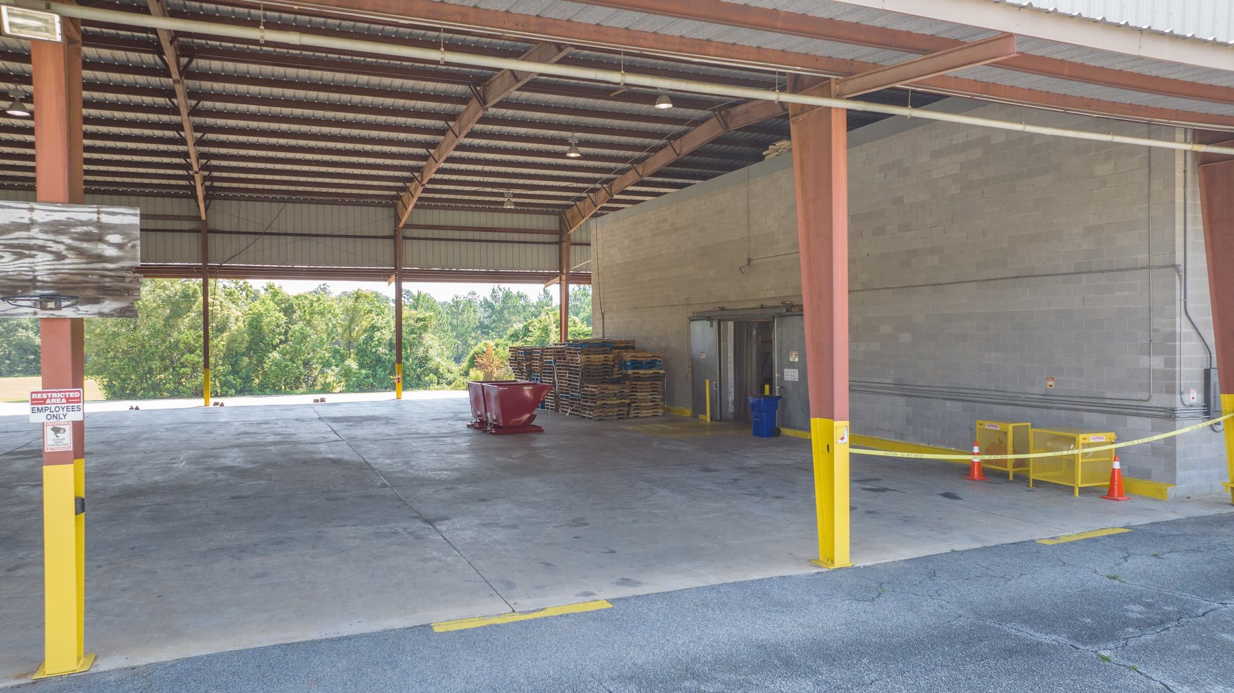 Image for 39,720+/- sq.ft Warehouse Facility with Cold Storage & 5,000+/- sq.ft Enclosed Building on 7.29+/- Acres