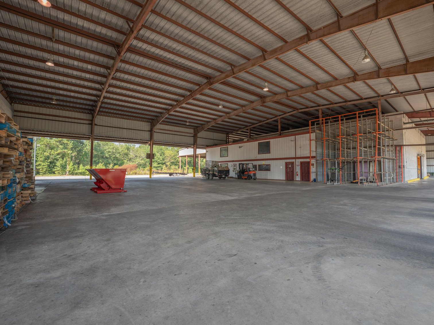 Image for 39,720+/- sq.ft Warehouse Facility with Cold Storage & 5,000+/- sq.ft Enclosed Building on 7.29+/- Acres