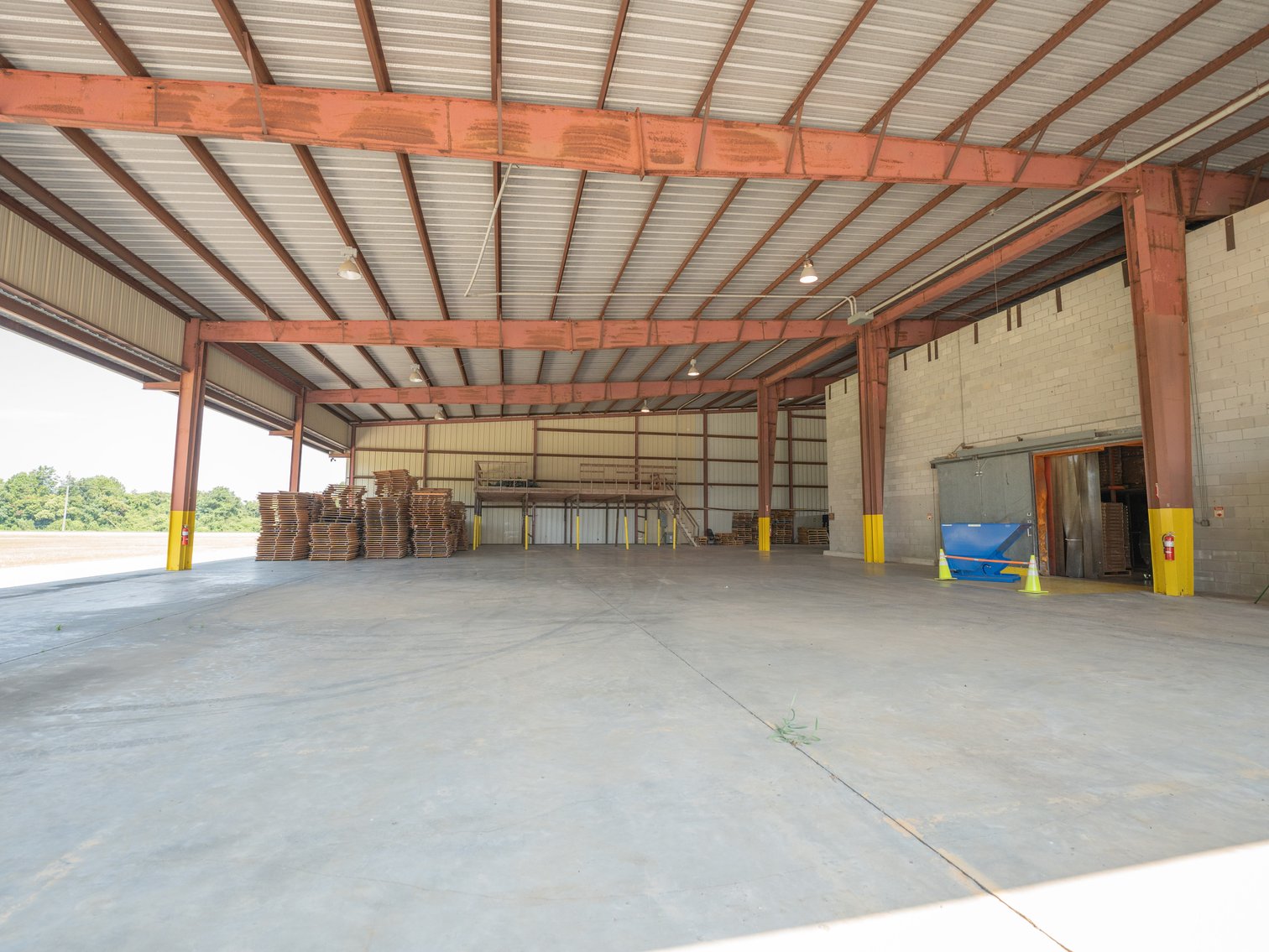 Image for 39,720+/- sq.ft Warehouse Facility with Cold Storage & 5,000+/- sq.ft Enclosed Building on 7.29+/- Acres