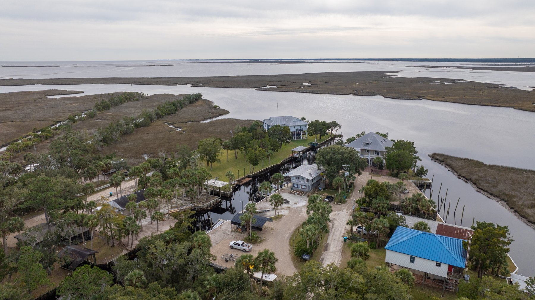 Image for Estuary Oysters - 5 Water Leases, Growing and Processing Equipment, Marina and Cold Storage