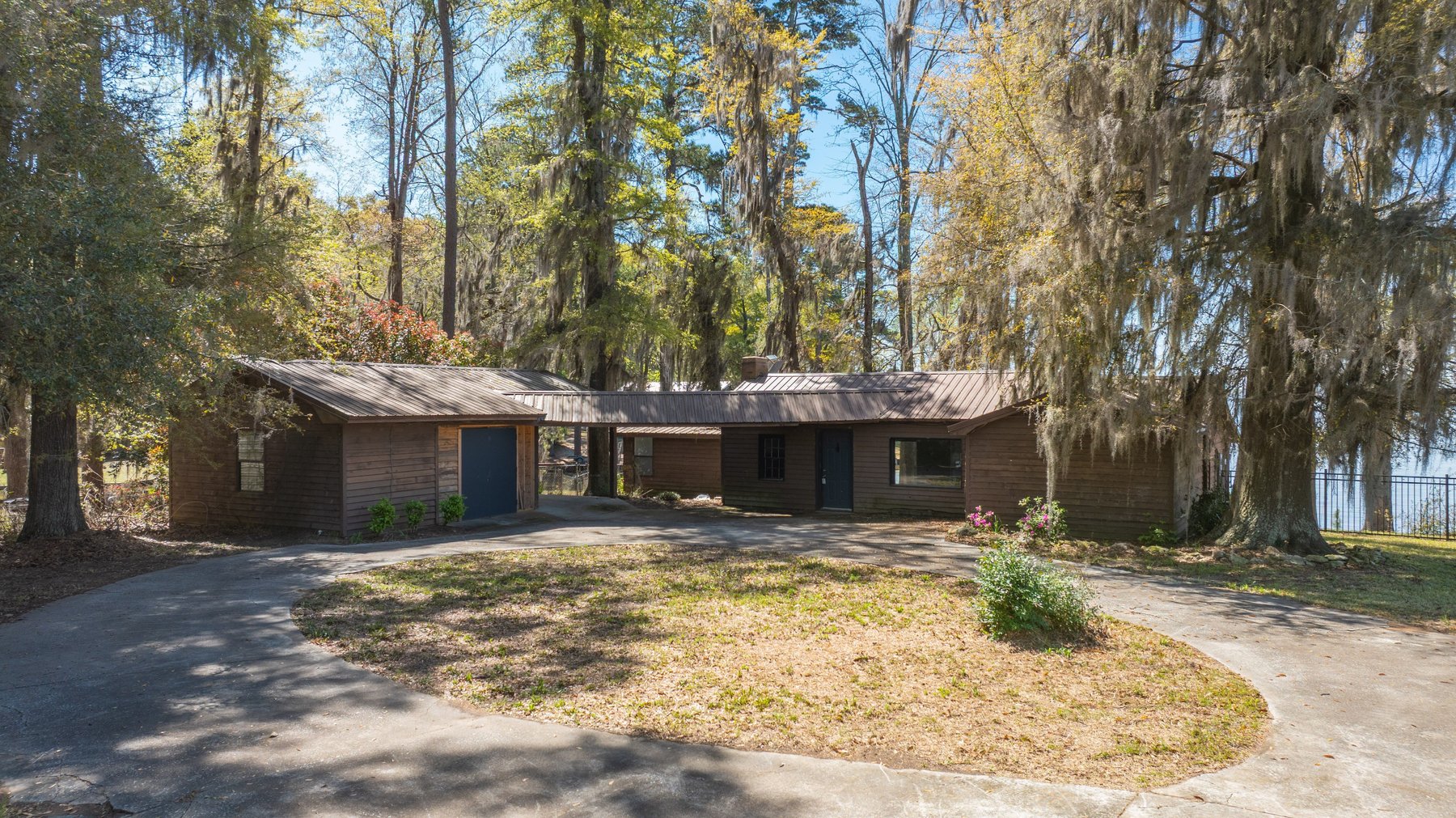 Image for RESERVE MET - Scenic Route Retreat - Beautiful Waterfront Cottage on Lake Blackshear