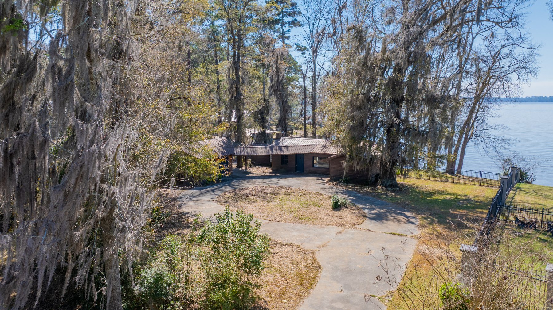Image for RESERVE MET - Scenic Route Retreat - Beautiful Waterfront Cottage on Lake Blackshear