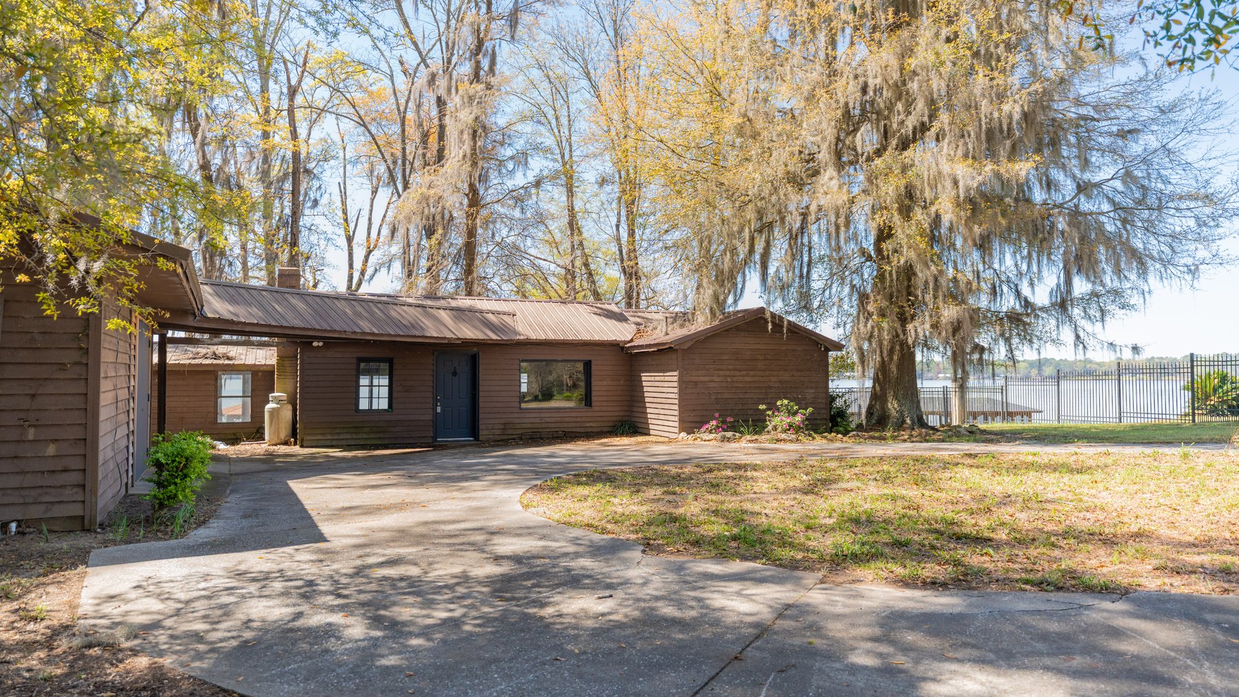 Image for RESERVE MET - Scenic Route Retreat - Beautiful Waterfront Cottage on Lake Blackshear
