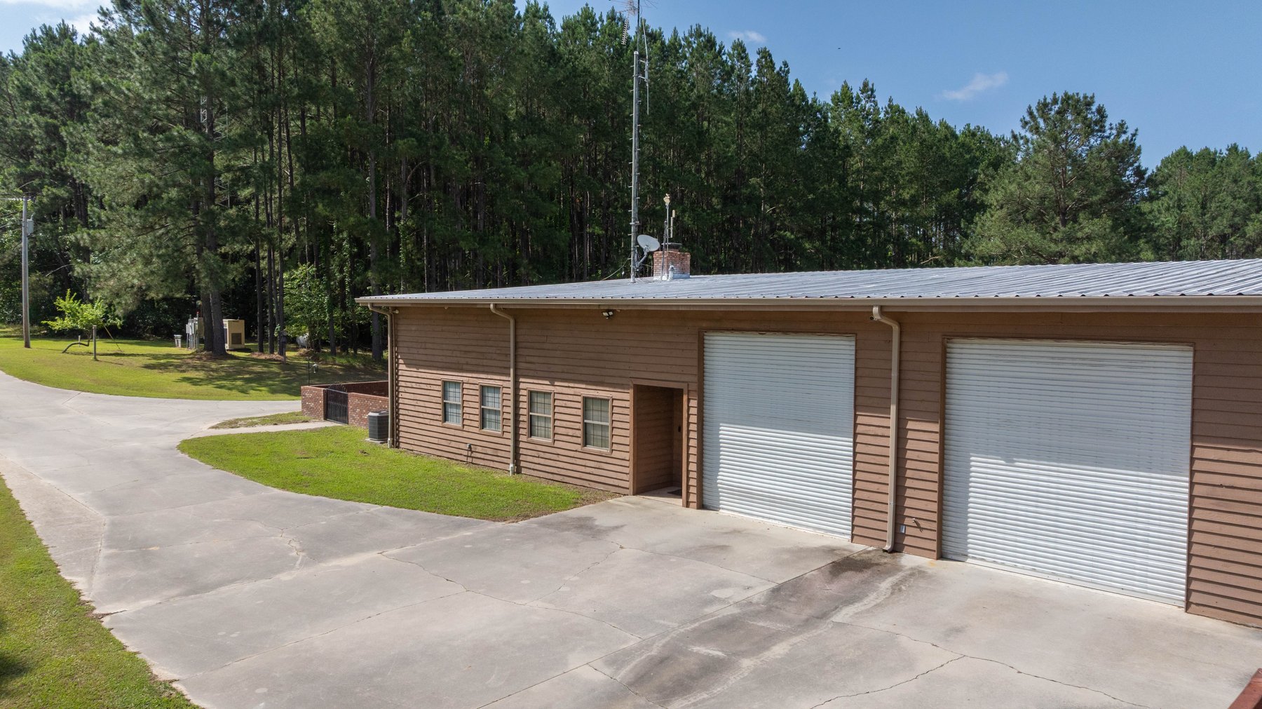 Image for 176+/- Acres - 6,546+/- SF Custom Lodge w/ Stocked Ponds & Food Plots - Mature Timber & Rocky Creek Frontage