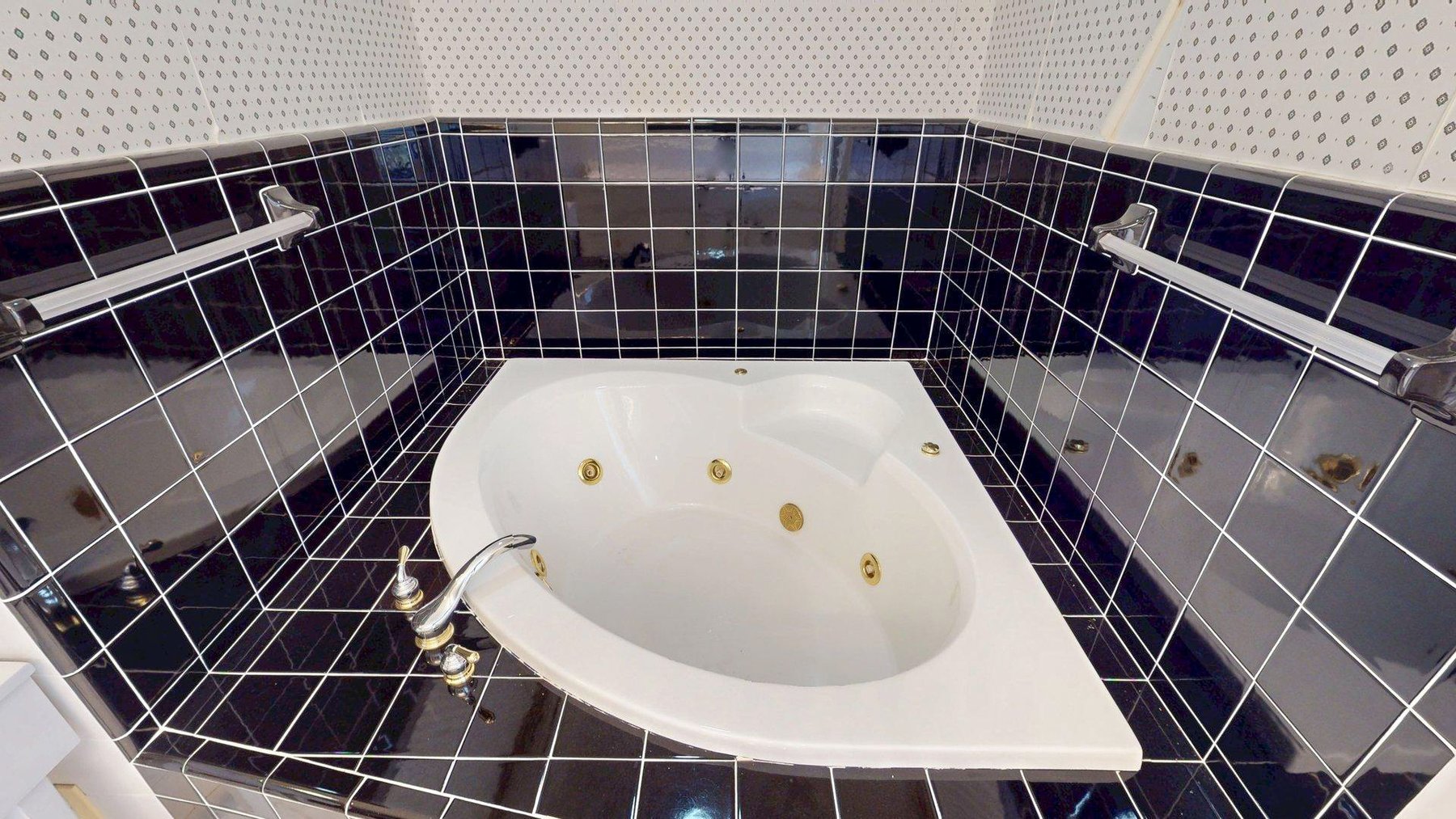 Image for 176+/- Acres - 6,546+/- SF Custom Lodge w/ Stocked Ponds & Food Plots - Mature Timber & Rocky Creek Frontage