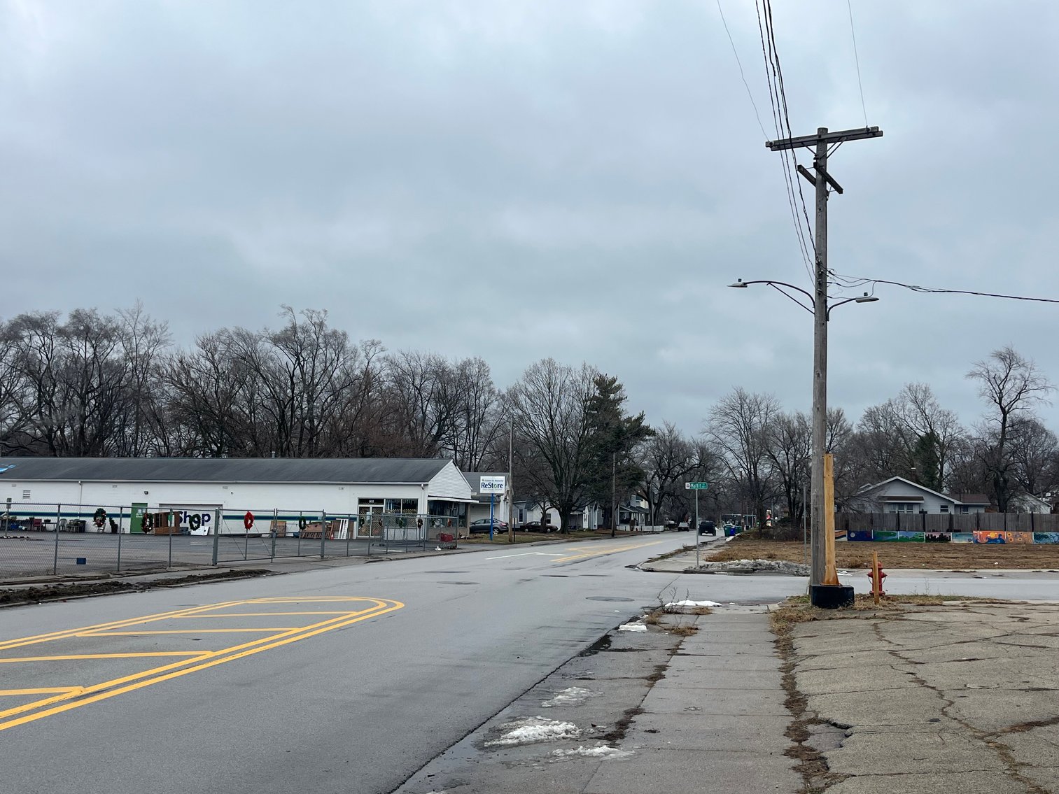 Image for 865 E Wood St, Decatur, IL 62521 (Macon County)