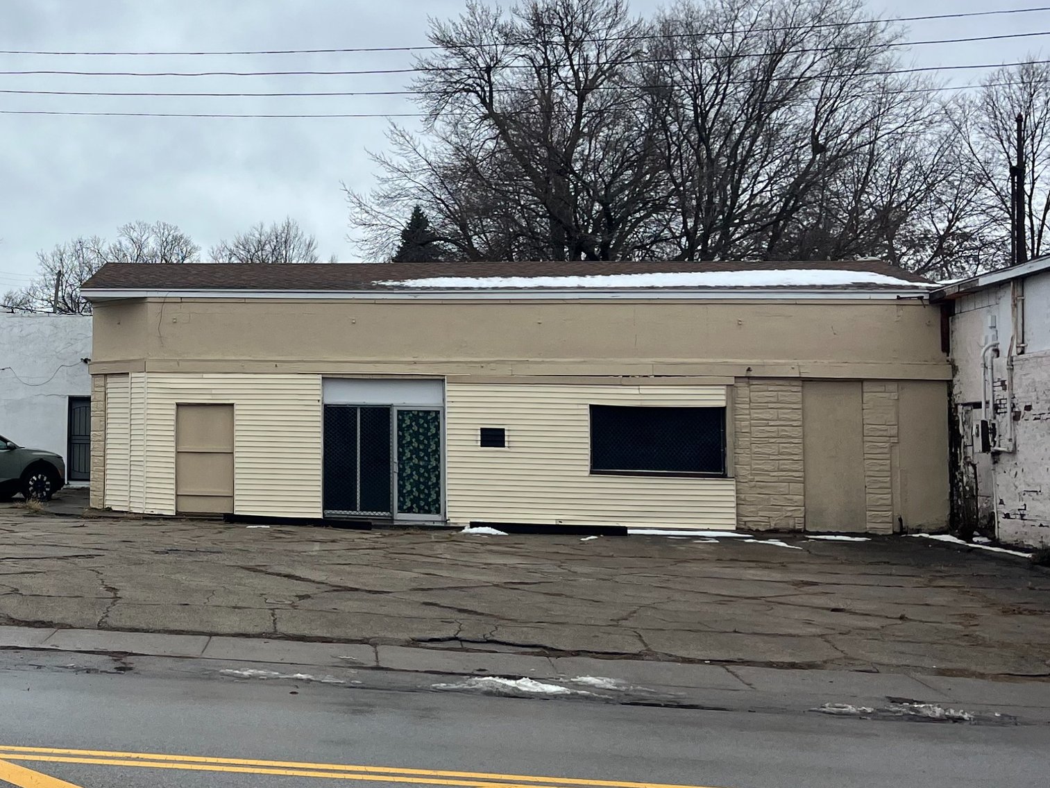 Image for 865 E Wood St, Decatur, IL 62521 (Macon County)