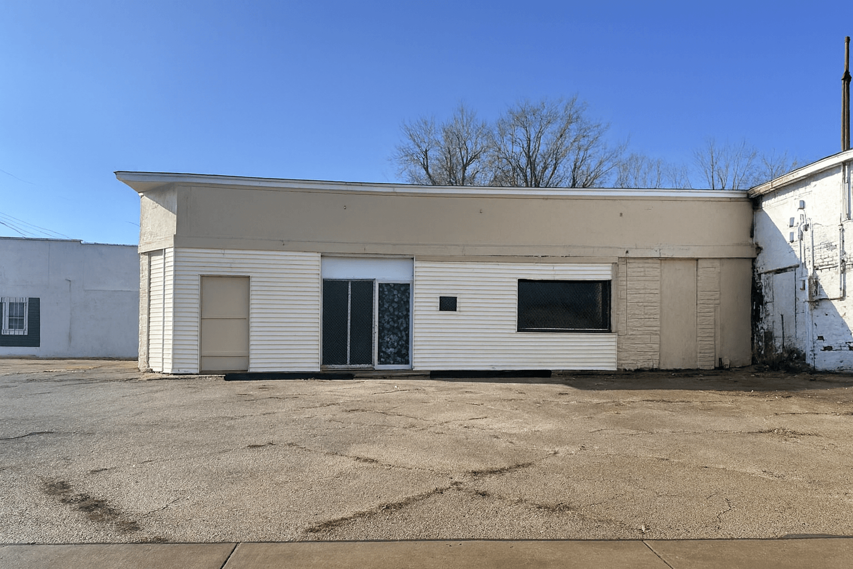 Image for 865 E Wood St, Decatur, IL 62521 (Macon County)