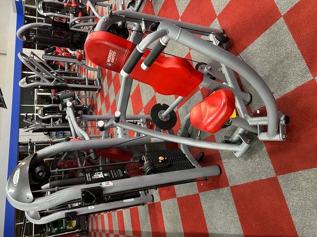 Image for MATRIX G3S13 02 Converging Chest Press Cable Machine