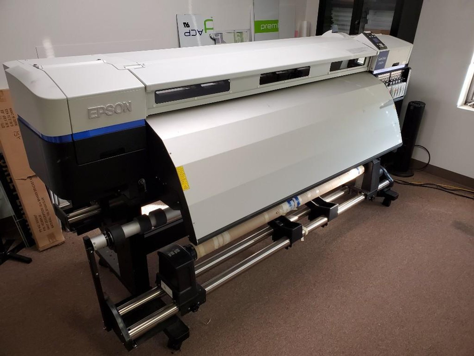 Image for Des Moines, IA: Complete Sign & Screen Printing Company & Installation Vehicles