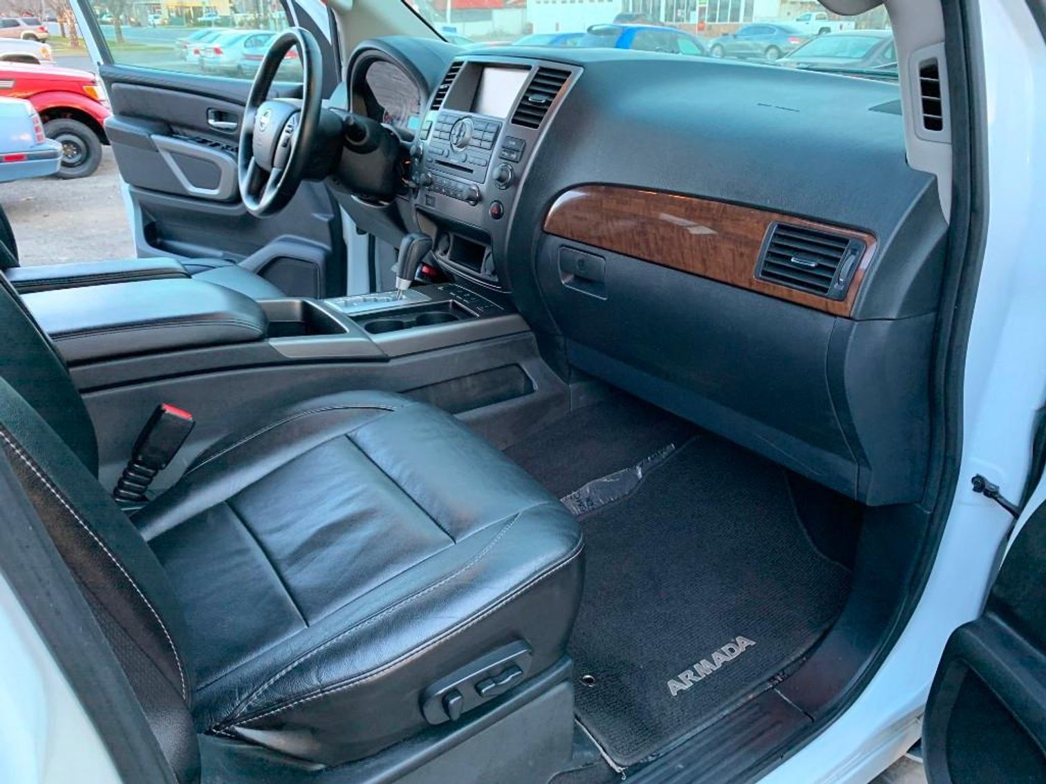 Image for 2015 Nissan Armada Platinum Edition