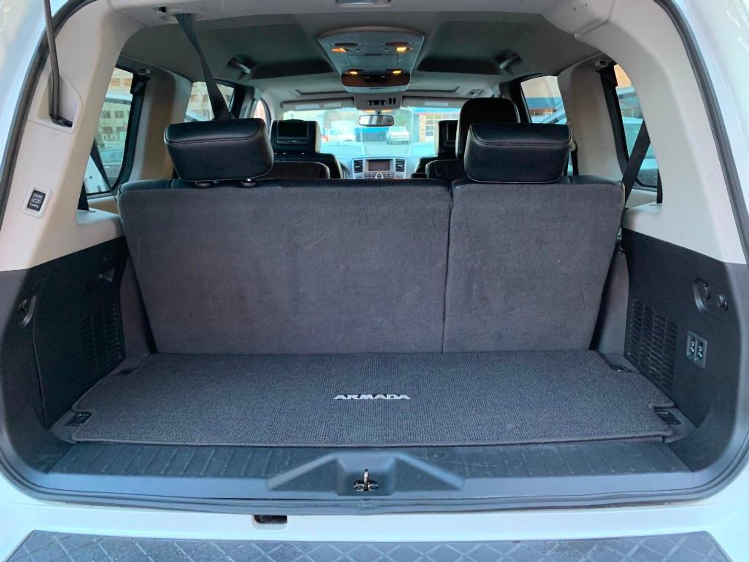 Image for 2015 Nissan Armada Platinum Edition