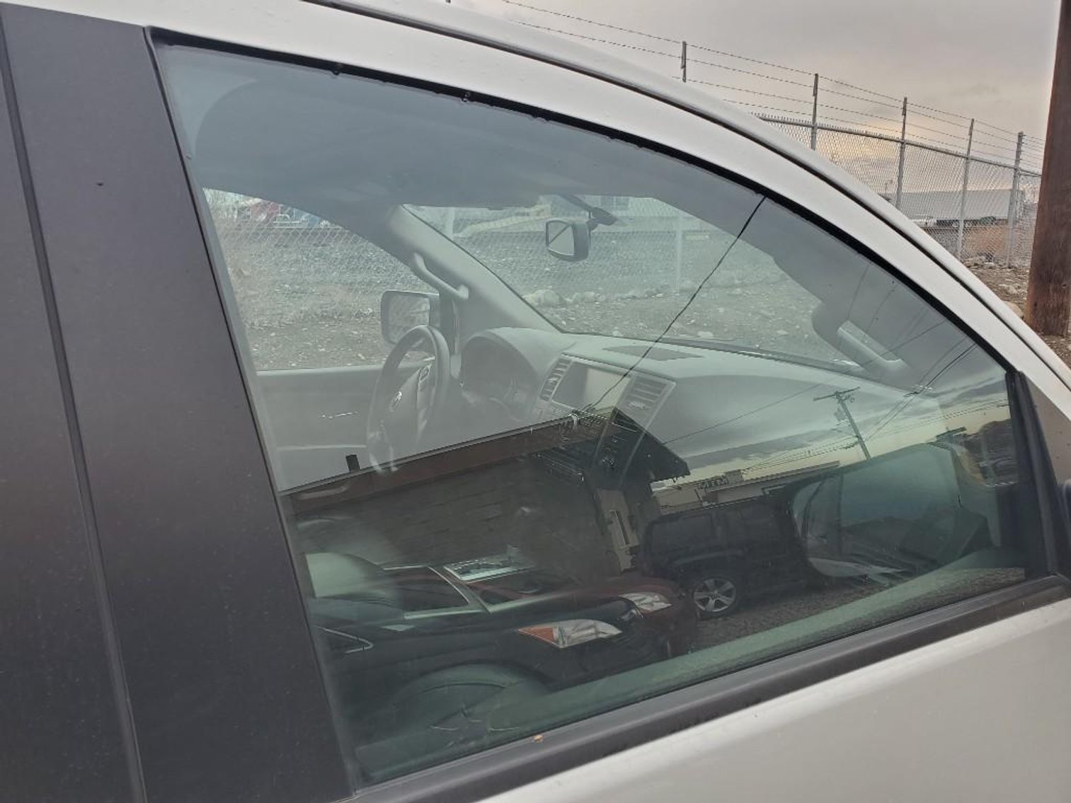 Image for 2015 Nissan Armada Platinum Edition