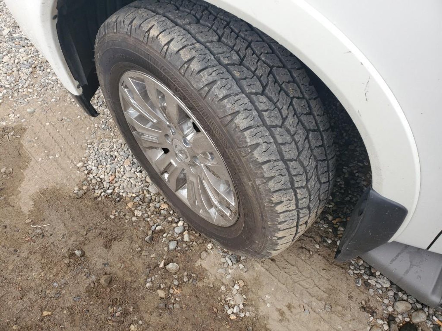 Image for 2015 Nissan Armada Platinum Edition