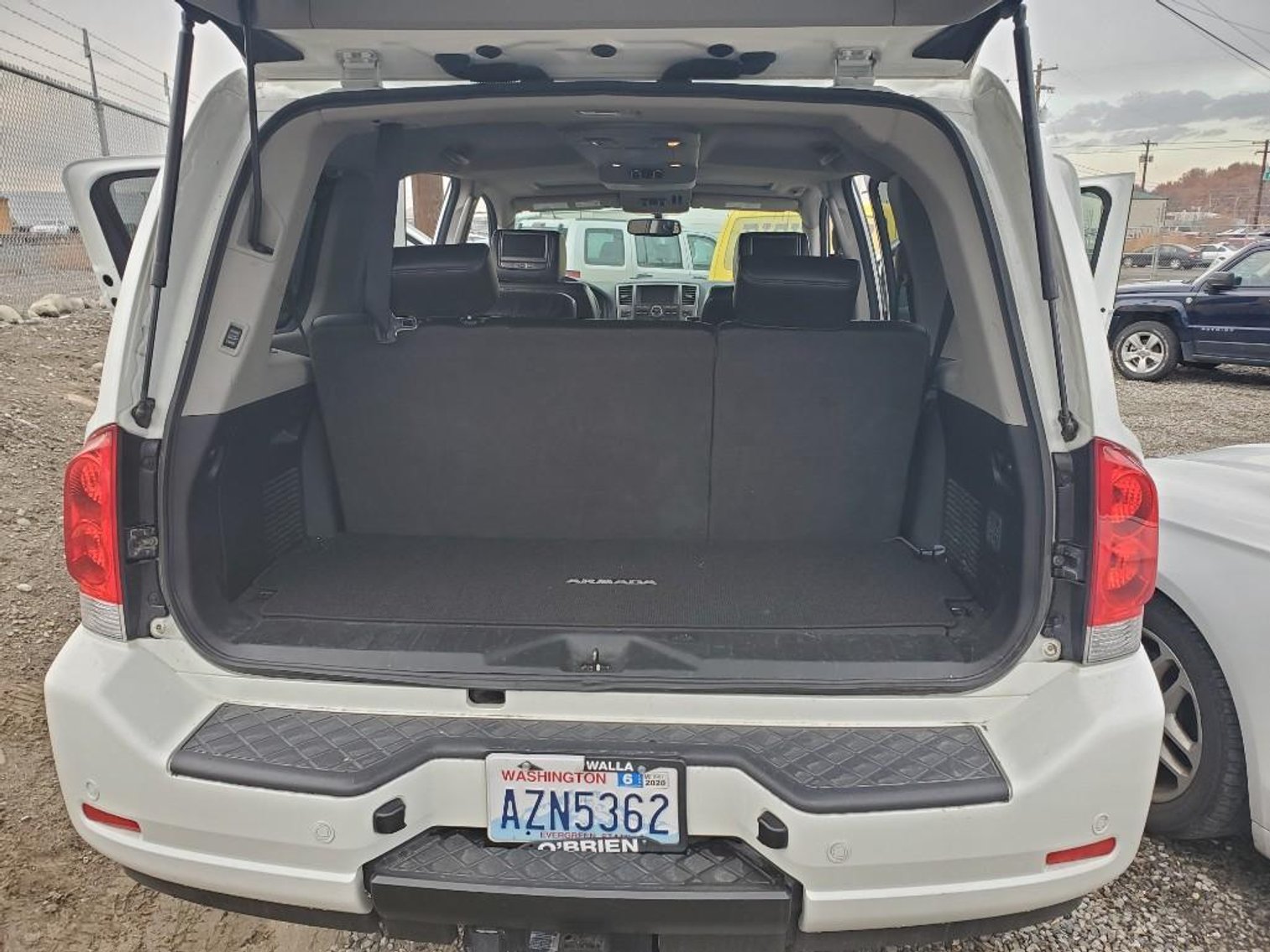 Image for 2015 Nissan Armada Platinum Edition