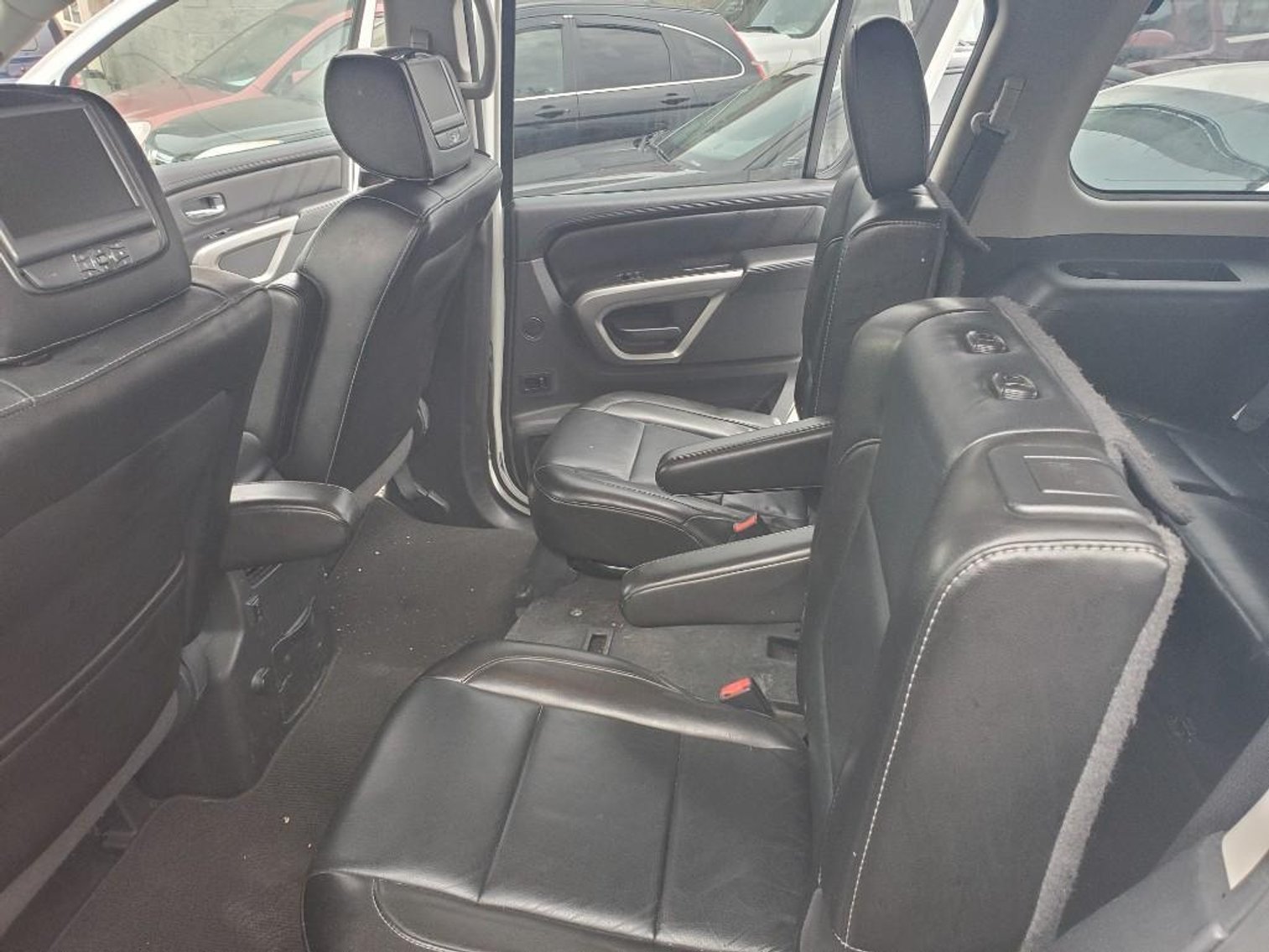 Image for 2015 Nissan Armada Platinum Edition