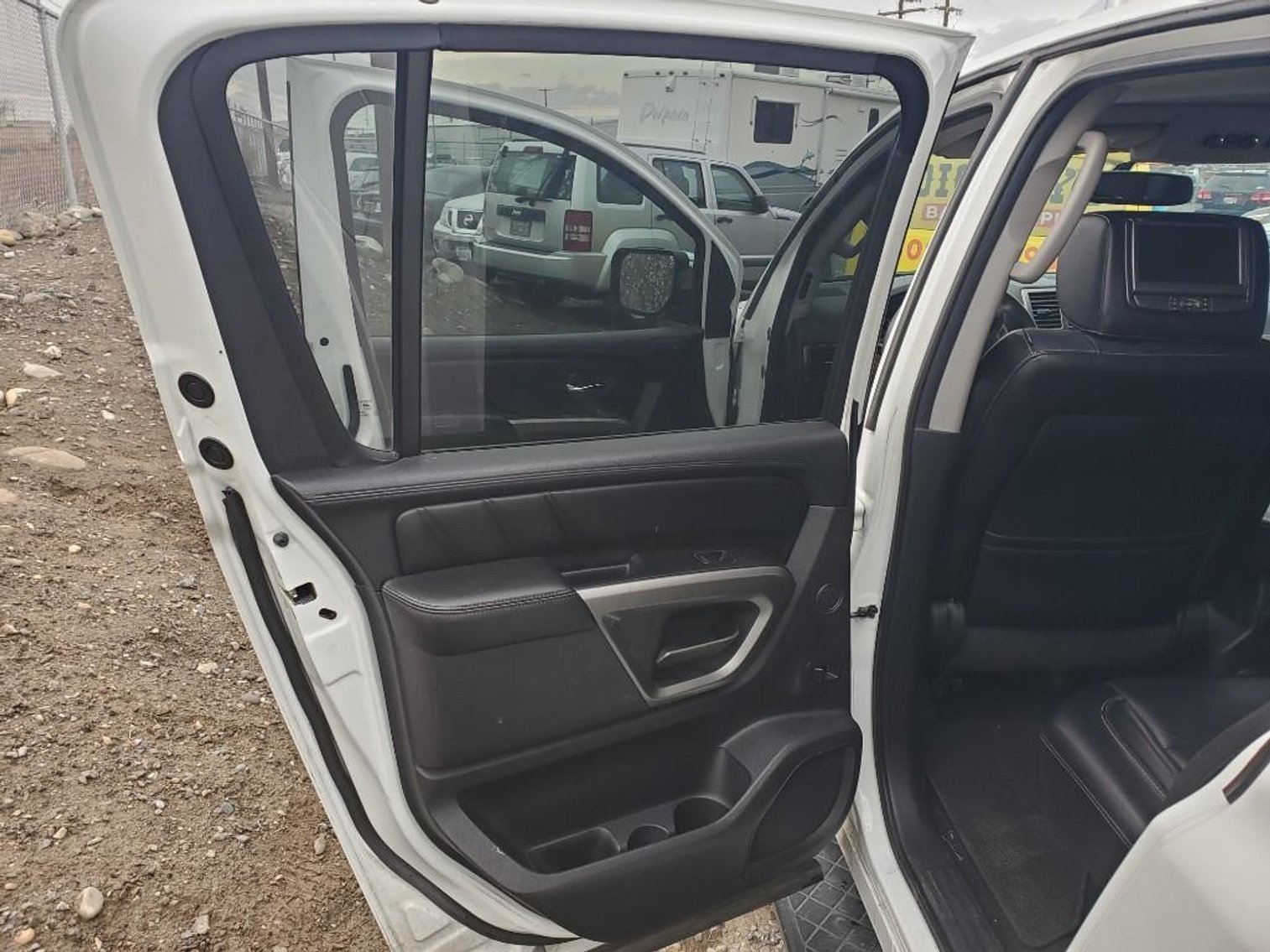 Image for 2015 Nissan Armada Platinum Edition