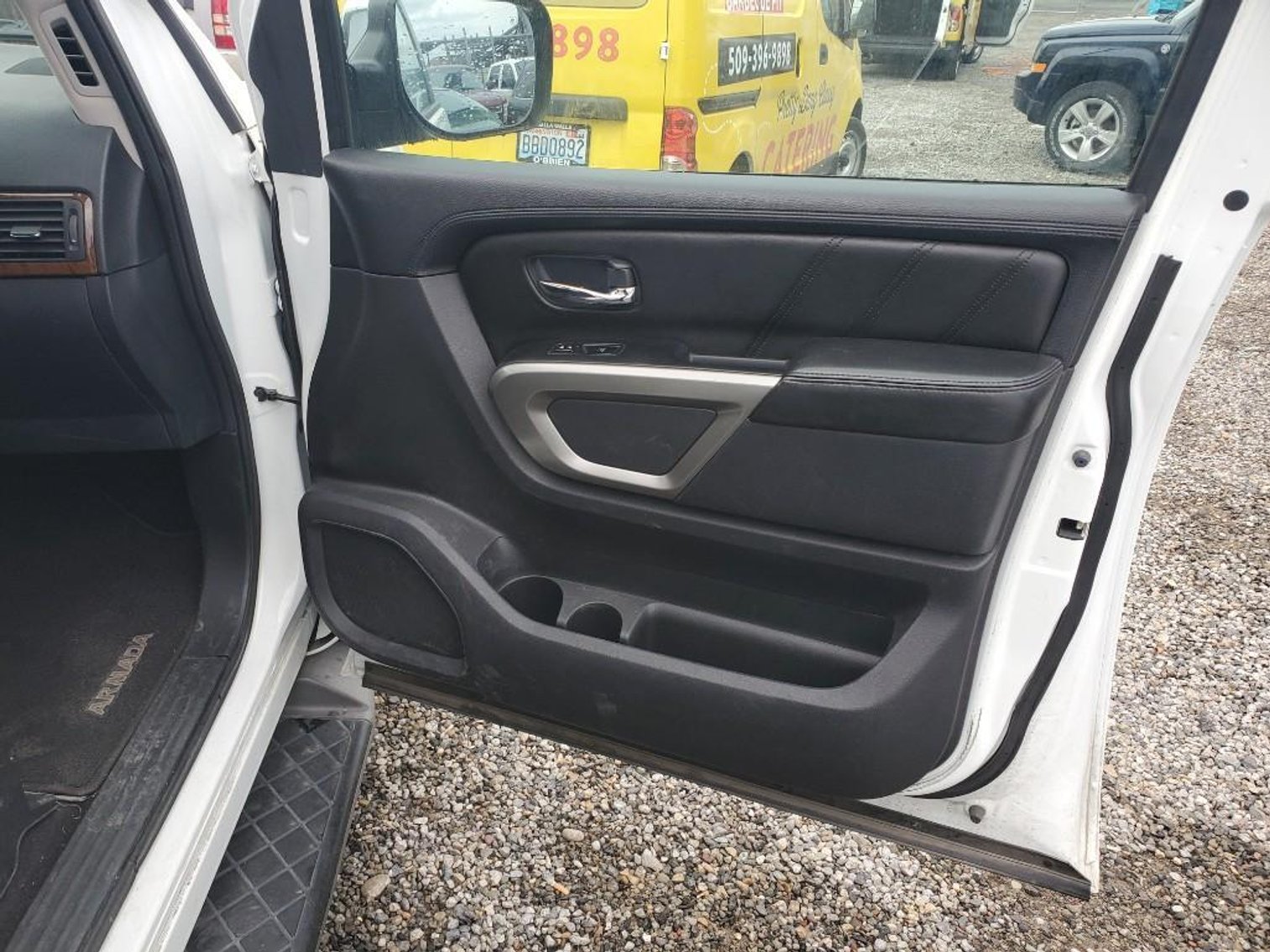 Image for 2015 Nissan Armada Platinum Edition