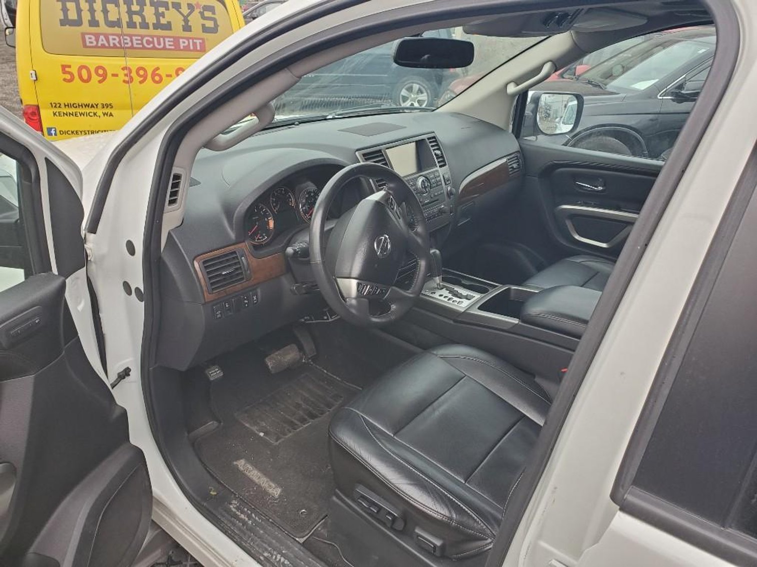 Image for 2015 Nissan Armada Platinum Edition