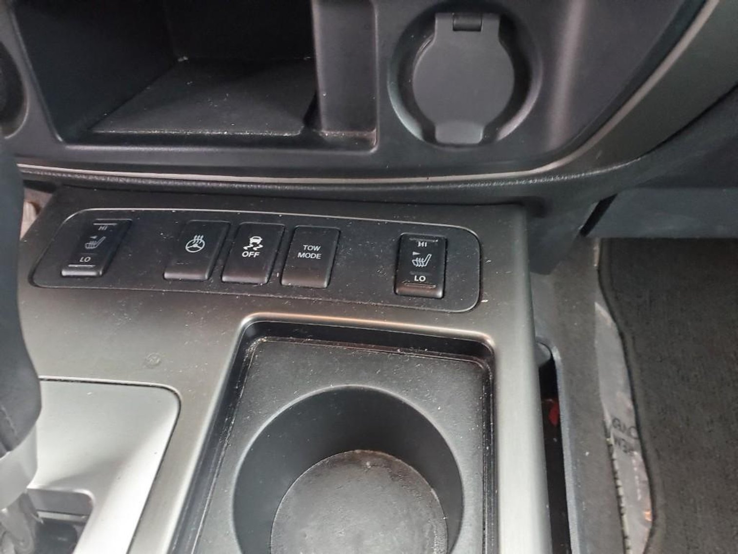 Image for 2015 Nissan Armada Platinum Edition