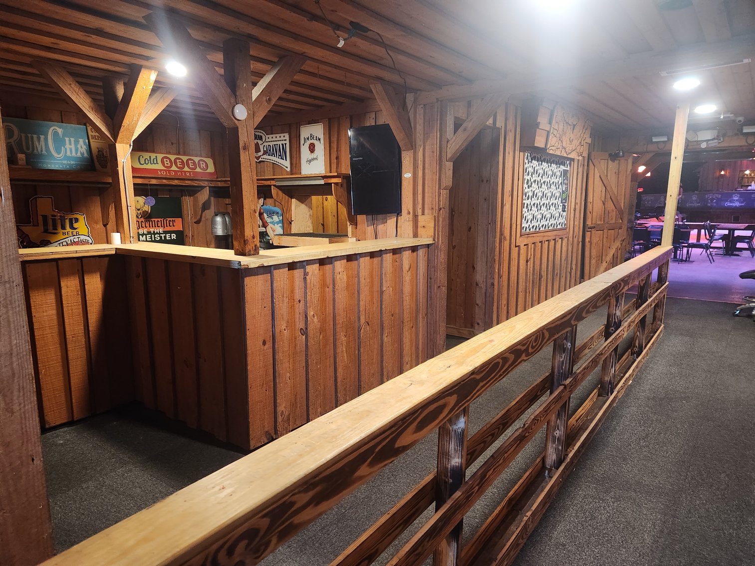 Image for Columbia, SC: Former Skyline Club 14,741± SF Building on 3.8± Acres (Lexington County)