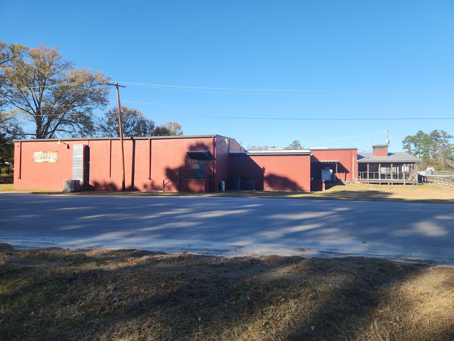 Image for Columbia, SC: Former Skyline Club 14,741± SF Building on 3.8± Acres (Lexington County)