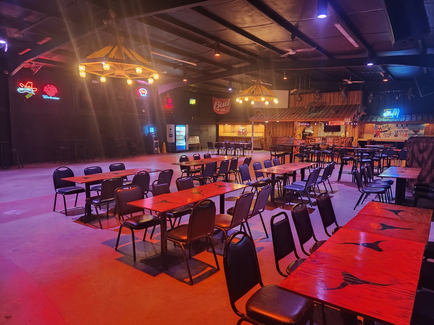 Image for Columbia, SC: Former Skyline Club 14,741± SF Building on 3.8± Acres (Lexington County)