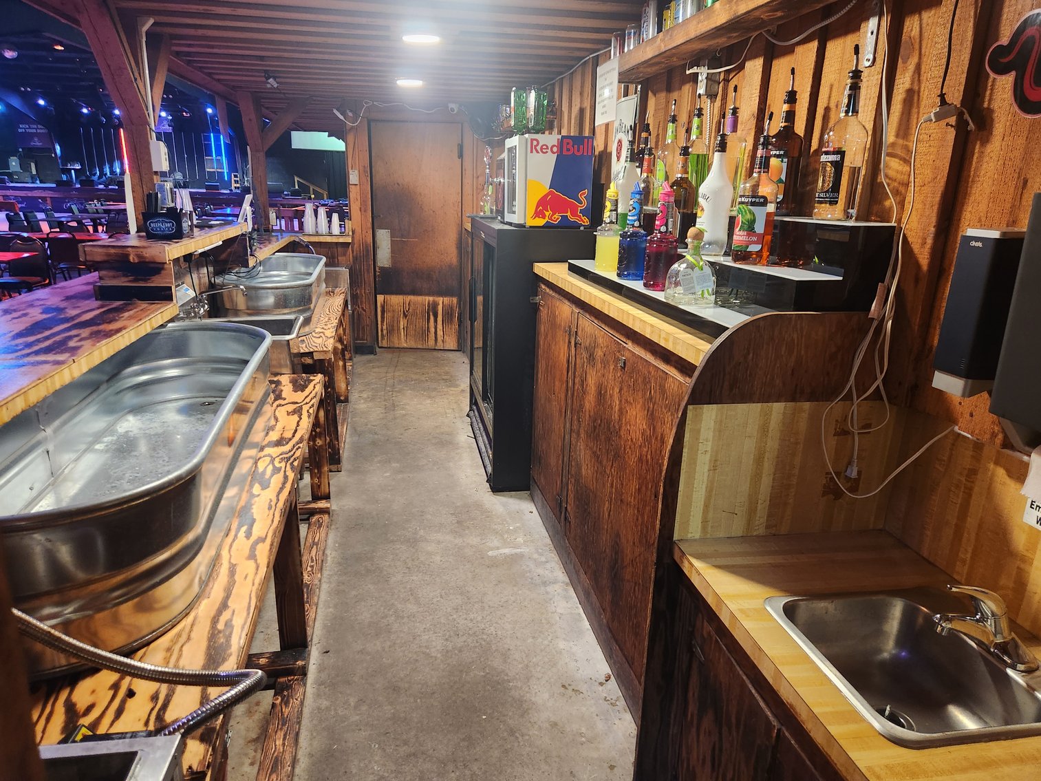 Image for Columbia, SC: Former Skyline Club 14,741± SF Building on 3.8± Acres (Lexington County)