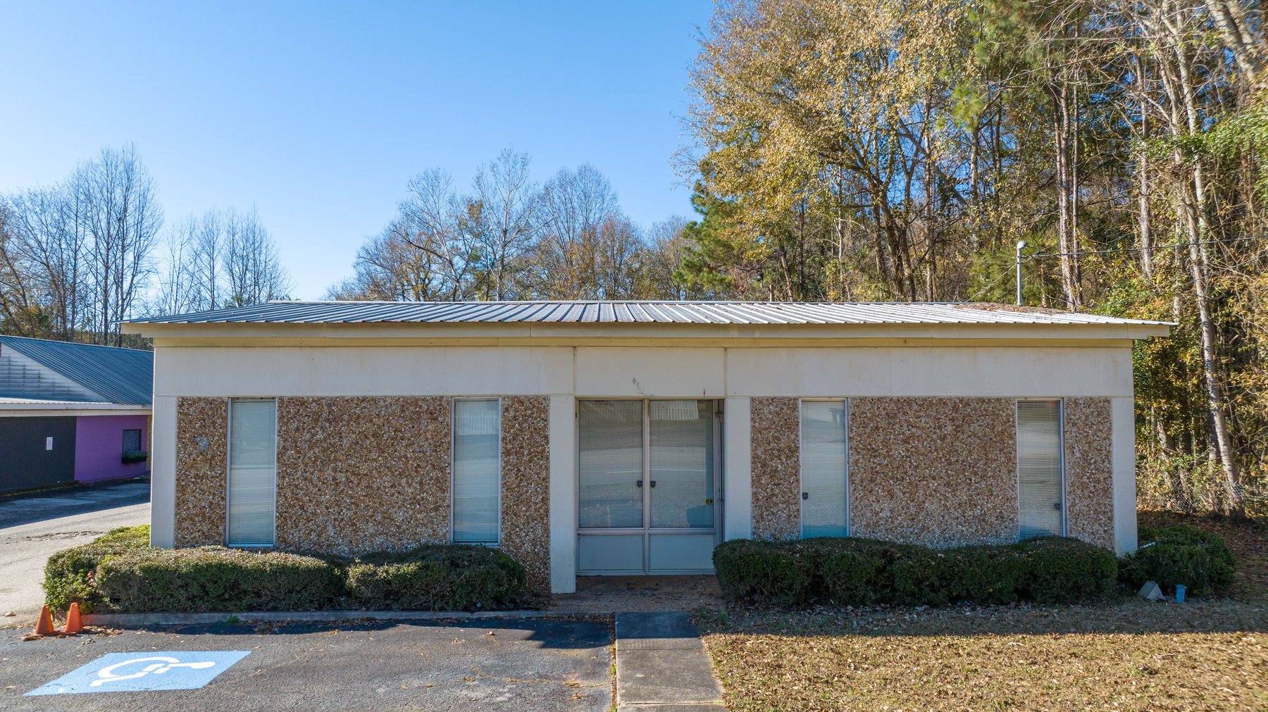 Image for LaGrange, GA: Two Adjacent Commercial Properties at  819 & 821 New Franklin Road (Troupe County)