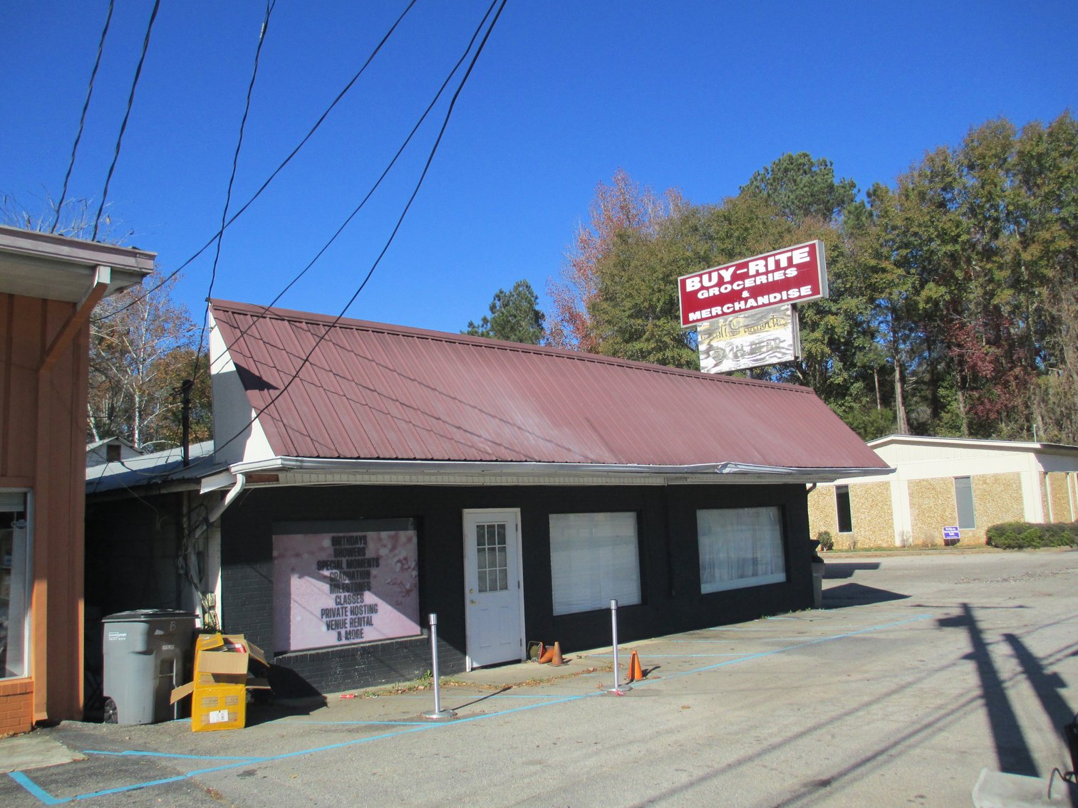 Image for LaGrange, GA: Two Adjacent Commercial Properties at  819 & 821 New Franklin Road (Troupe County)