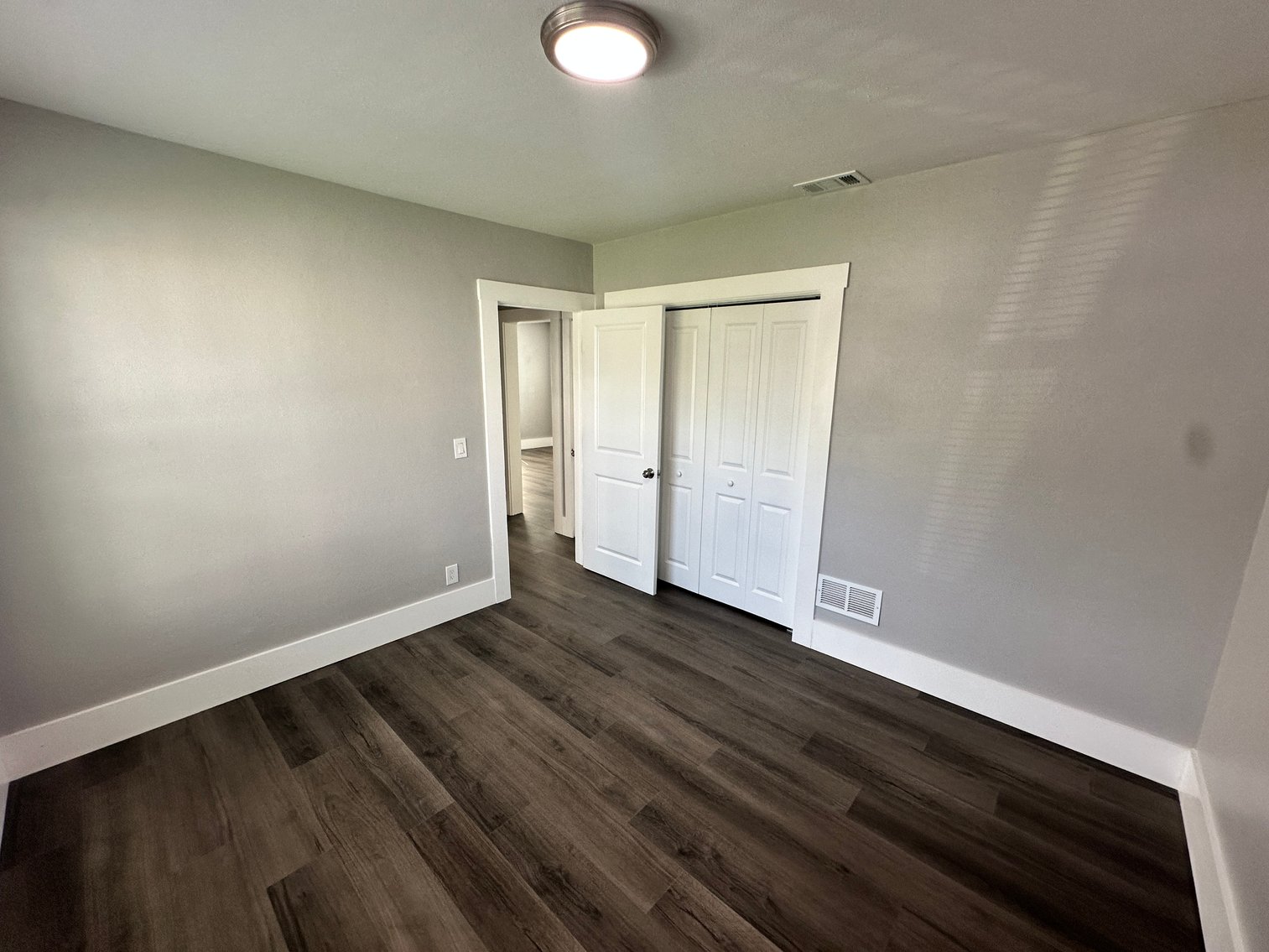 Image for 1006 15th Ave NW, Largo