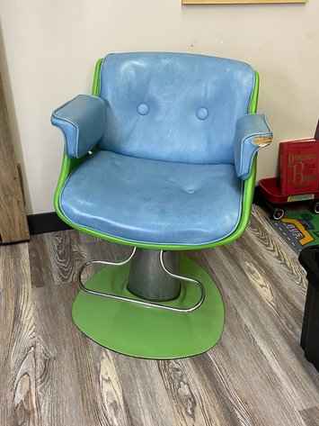 Image for Vintage Toy and Antique Online Auction Newark