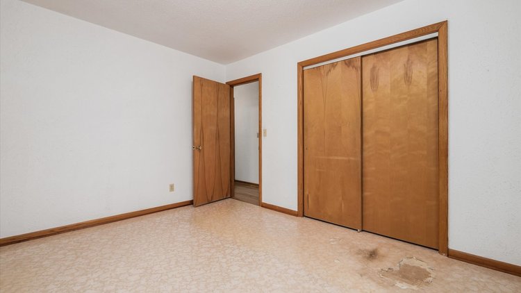 Image for Onsite Live House Auction 275 Upson Downs Rd Newark, OH