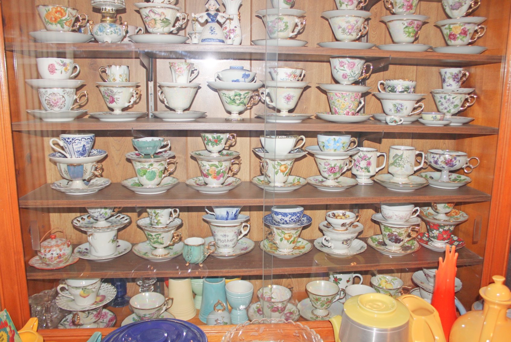 Image for LIVING ESTATE AUCTION